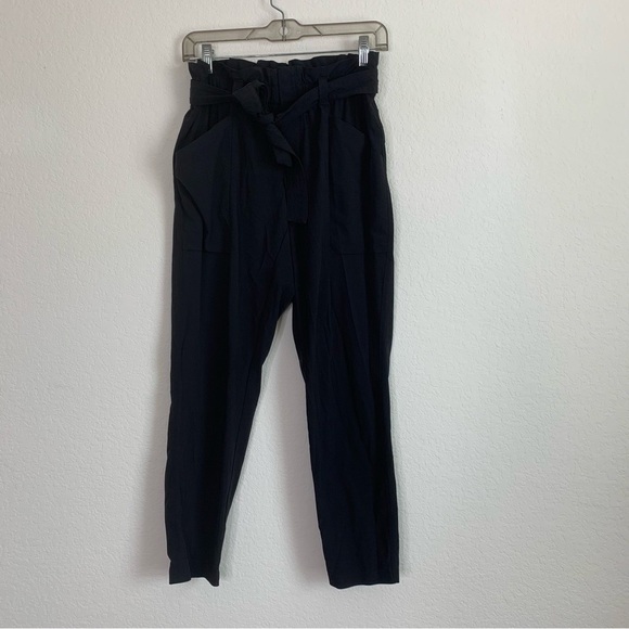Athleta womens black belted skyline pants 6 - Picture 1 of 9